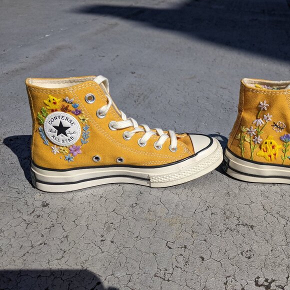 Converse All Star Other - Converse All Star Chuck Taylor High Top Sneakers